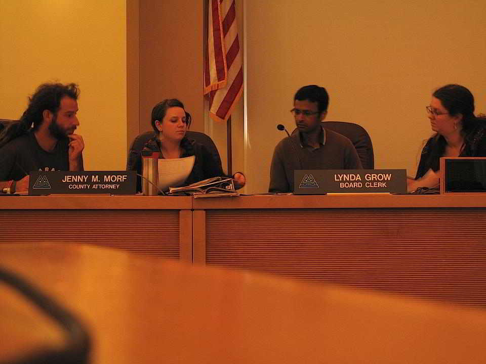 252718_859727473253_183978056_n