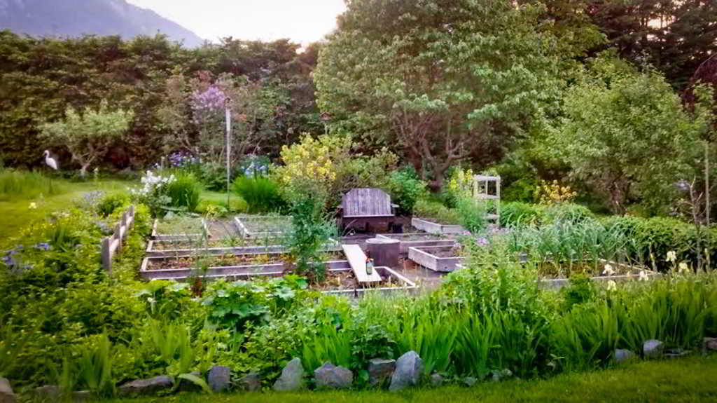 Business mentorship network farm SOLscapes ecological demonstration garden